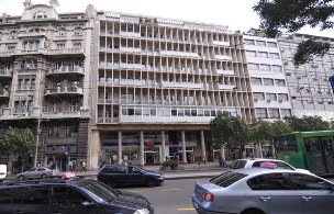 Nekadašnje sedište Investbanke na Terazijama u Beogradu