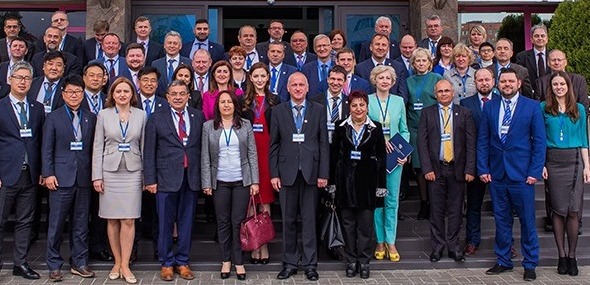 Grupna fotografija po završetku Konferencije u Minsku.